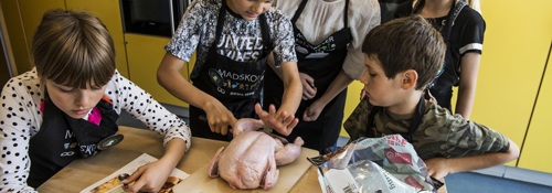 Nu også Madskole i Tarm, Årslev og Kibæk i sommerferien