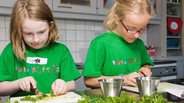 Madskolerne ønsker alle en rigtig glædelig jul og et godt nytår
